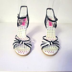 🖤 Betseyville by Betsey johnson strappy white and black heels
